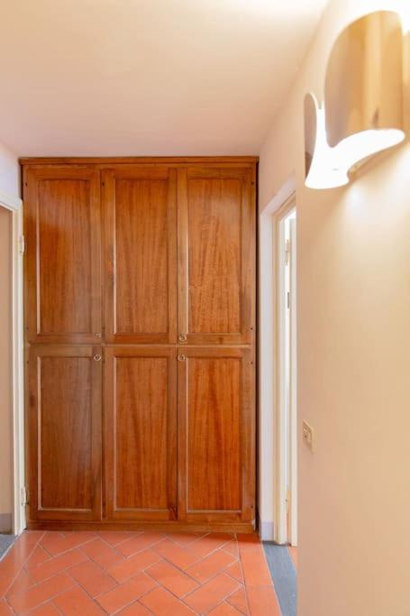 Elegant Apartment Near Piazza Della Signoria フィレンツェ エクステリア 写真