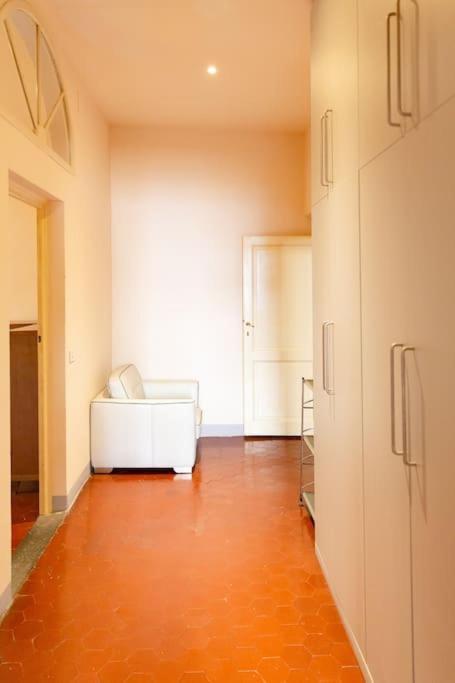 Elegant Apartment Near Piazza Della Signoria フィレンツェ エクステリア 写真